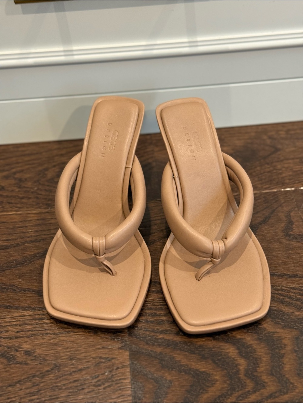 Beige Square Toe Flip Flop Heels Size 6